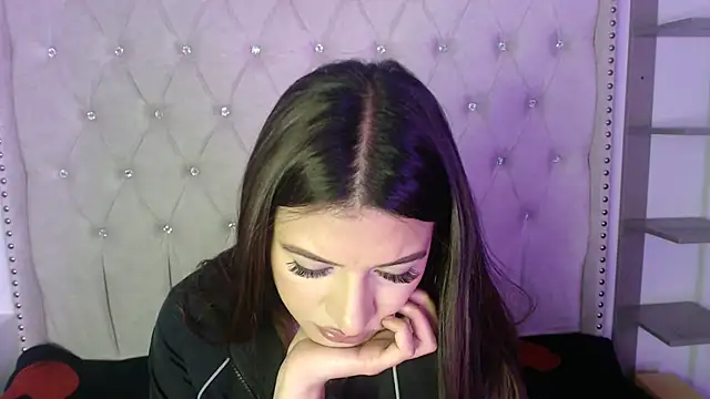 Abril Squirt online show from 10-13-25, 03:19