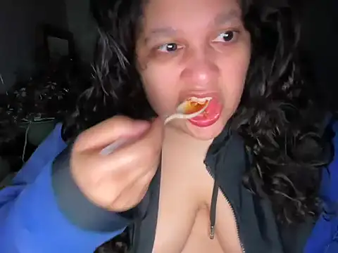 MelanieFawker online show from 03-12-26, 02:06