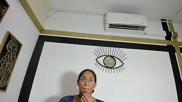 EmilyGomezLS online show from 09-28-25, 11:28