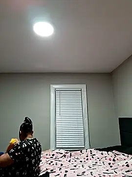 Snapshot of pinkpassionpleaser chatting on 02-24-26, 11:00 pinkpassionpleaser online show from 02-24-26, 11:00