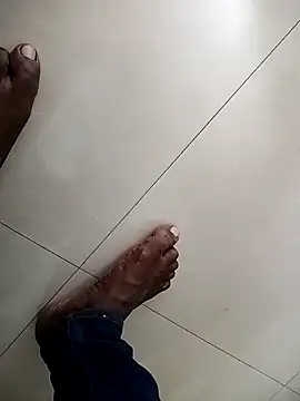 Tamil boy age28 online show from 10-27-25, 10:27