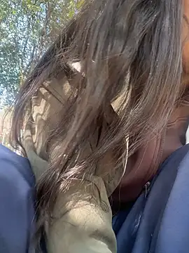 Snapshot of Eliza-E chatting on 01-14-26, 06:17 Eliza-E online show from 01-14-26, 06:17