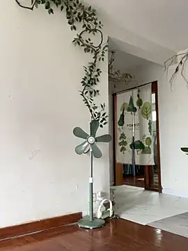 Eliza-E online show from 03-24-26, 02:33