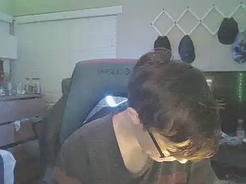 KaliSnow199623 online show from 12-04-24, 02:36