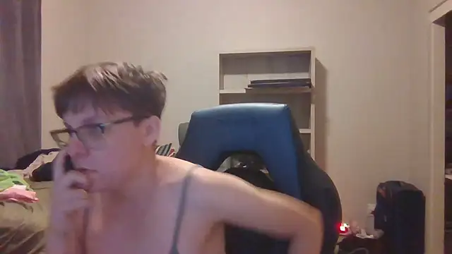 KaliSnow199623 online show from 10-22-25, 03:06