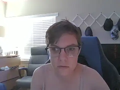 KaliSnow199623 online show from 12-04-24, 06:44