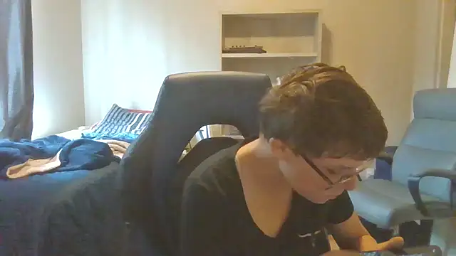 KaliSnow199623 online show from 09-12-25, 08:19