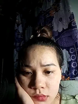 Ngoc-Trinh online show from 12-04-24, 03:15