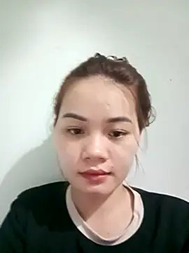 Ngoc-Trinh online show from 01-16-25, 05:21