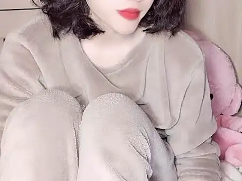 Pink cream online show from 12-25-24, 03:38