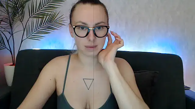  Leslyy Solo 1 online show from 10-09-25, 06:30