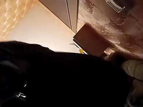 hugebobbs online show from 03-18-25, 02:28