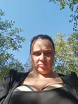 hugebobbs online show from 07-17-26, 03:31