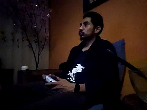 Angel Coronel online show from 01-11-25, 06:14