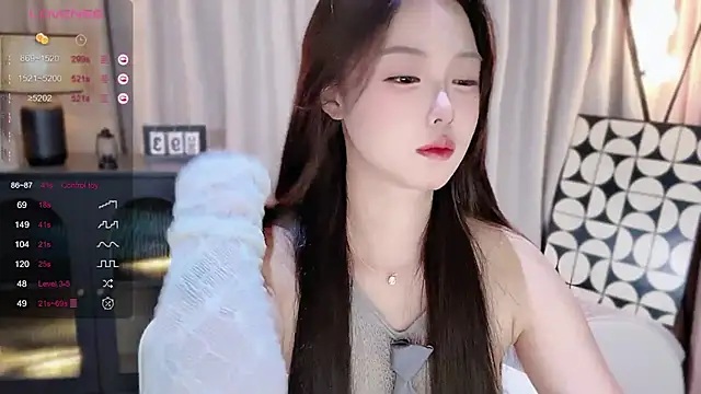 Snapshot of Ubela_7 chatting on 02-05-26, 06:31 Ubela 7 online show from 02-05-26, 06:31