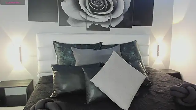 sofi bakerr online show from 10-08-25, 11:34