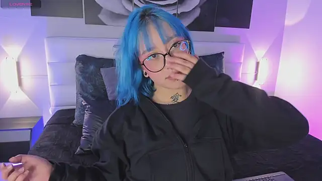 sofi bakerr online show from 10-06-25, 11:33