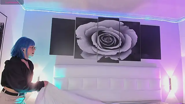 sofi bakerr online show from 09-26-25, 11:50