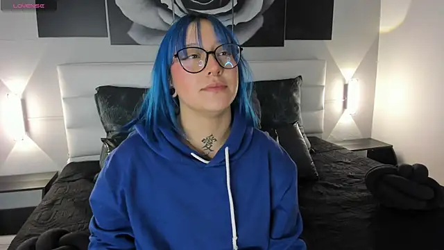 sofi bakerr online show from 11-12-25, 11:36