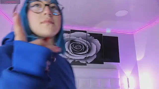 sofi bakerr online show from 11-29-25, 11:43