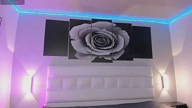 sofi bakerr online show from 11-07-25, 11:37