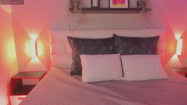 sofi bakerr online show from 04-08-26, 11:44