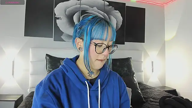 sofi bakerr online show from 10-11-25, 11:33