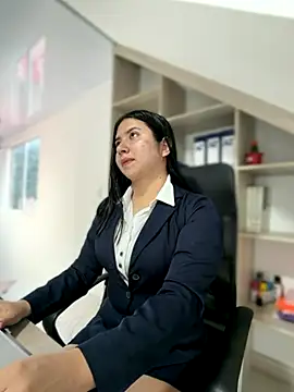 VAL PRINCESS online show from 11-10-25, 09:09