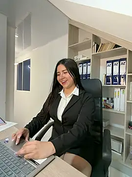VAL PRINCESS online show from 07-30-26, 12:10