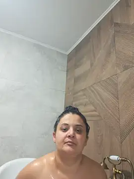 sarahhh1987 online show from 02-12-26, 07:13