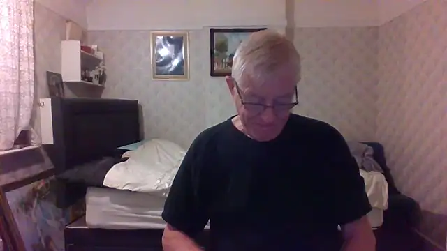 shaun63m online show from 11-29-25, 01:39