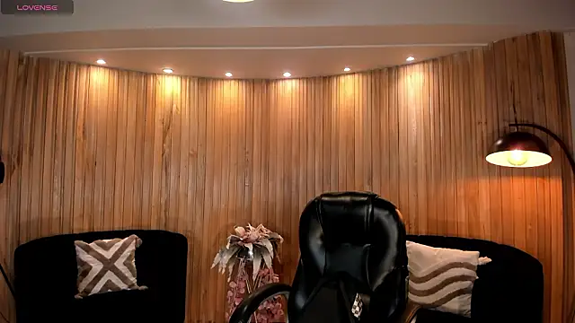 HannaConnor  online show from 02-09-26, 08:40