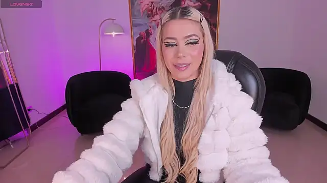 HannaConnor  online show from 03-03-26, 09:00