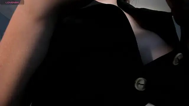 BellaRose X online show from 10-09-25, 03:40