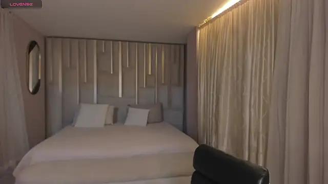 BellaRose X online show from 09-22-25, 01:00