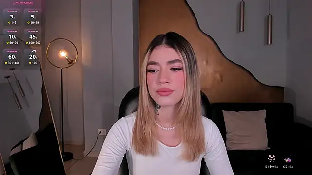 ViolettHansson online show from 02-07-26, 11:51