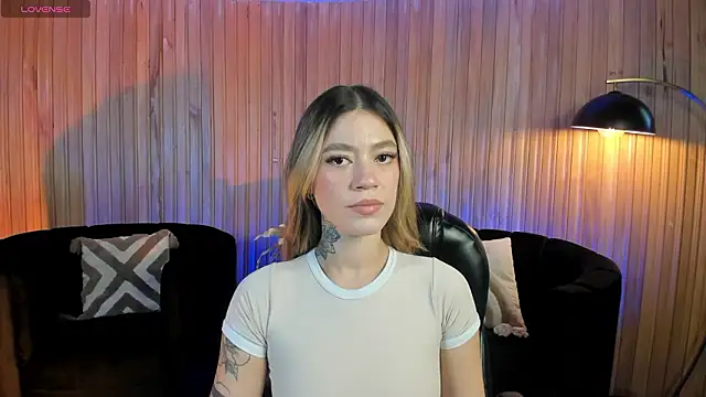 ViolettHansson online show from 03-13-26, 06:24