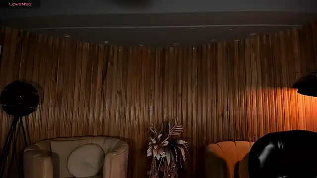 Snapshot of ViolettHansson chatting on 09-18-25, 07:28 ViolettHansson online show from 09-18-25, 07:28