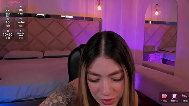 ViolettHansson online show from 03-18-26, 06:09