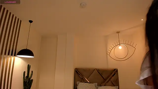 AliceHarper  online show from 12-04-25, 05:34