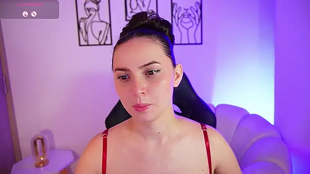 Snapshot of AliceHarper_ chatting on 06-25-26, 05:12 AliceHarper online show from 06-25-26, 05:12