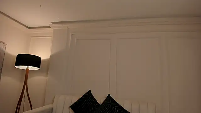 AliceHarper  online show from 12-15-25, 05:41