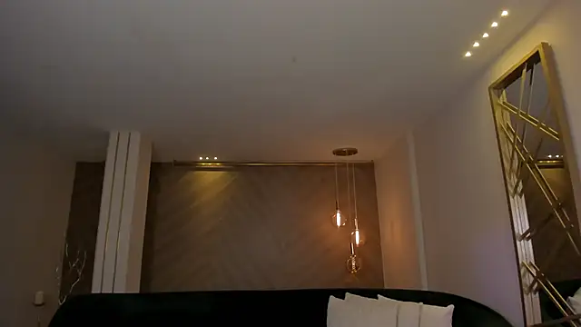 AliceHarper  online show from 10-18-25, 11:56