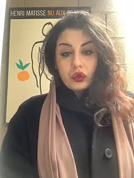 Snapshot of holyeroticss chatting on 11-30-25, 04:19 holyeroticss online show from 11-30-25, 04:19