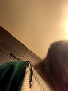 Snapshot of holyeroticss chatting on 11-07-25, 02:27 holyeroticss online show from 11-07-25, 02:27