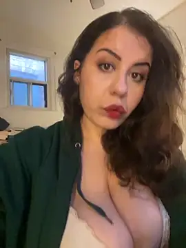 Snapshot of holyeroticss chatting on 09-25-25, 10:05 holyeroticss online show from 09-25-25, 10:05