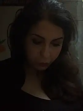 Snapshot of holyeroticss chatting on 10-22-25, 10:19 holyeroticss online show from 10-22-25, 10:19