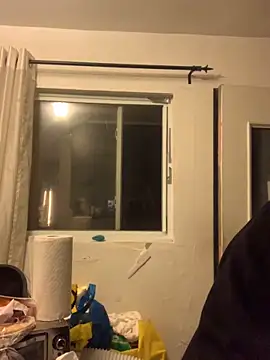 Snapshot of holyeroticss chatting on 11-17-25, 02:04 holyeroticss online show from 11-17-25, 02:04