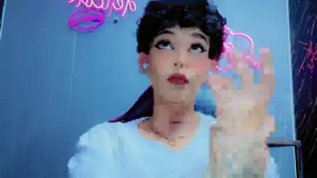 Marian LV online show from 11-20-25, 05:24