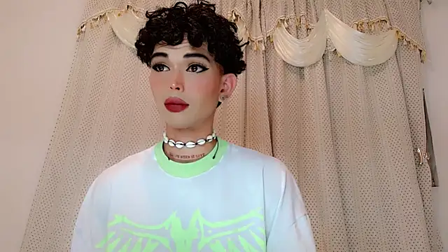 Marian LV online show from 12-17-25, 04:28